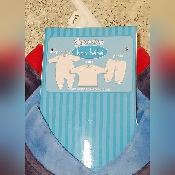 3-6 months, 3 piece set...2 complete outfits by ‘bon bebe’ w/baseball applique - Picture 7 of 7